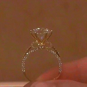 🔥 LAST DAY 90% OFF: Tester-Passing HD-Fire D-VVS1 Flawless Moissanite Vintage Bow Ring in Triple 14K Gold