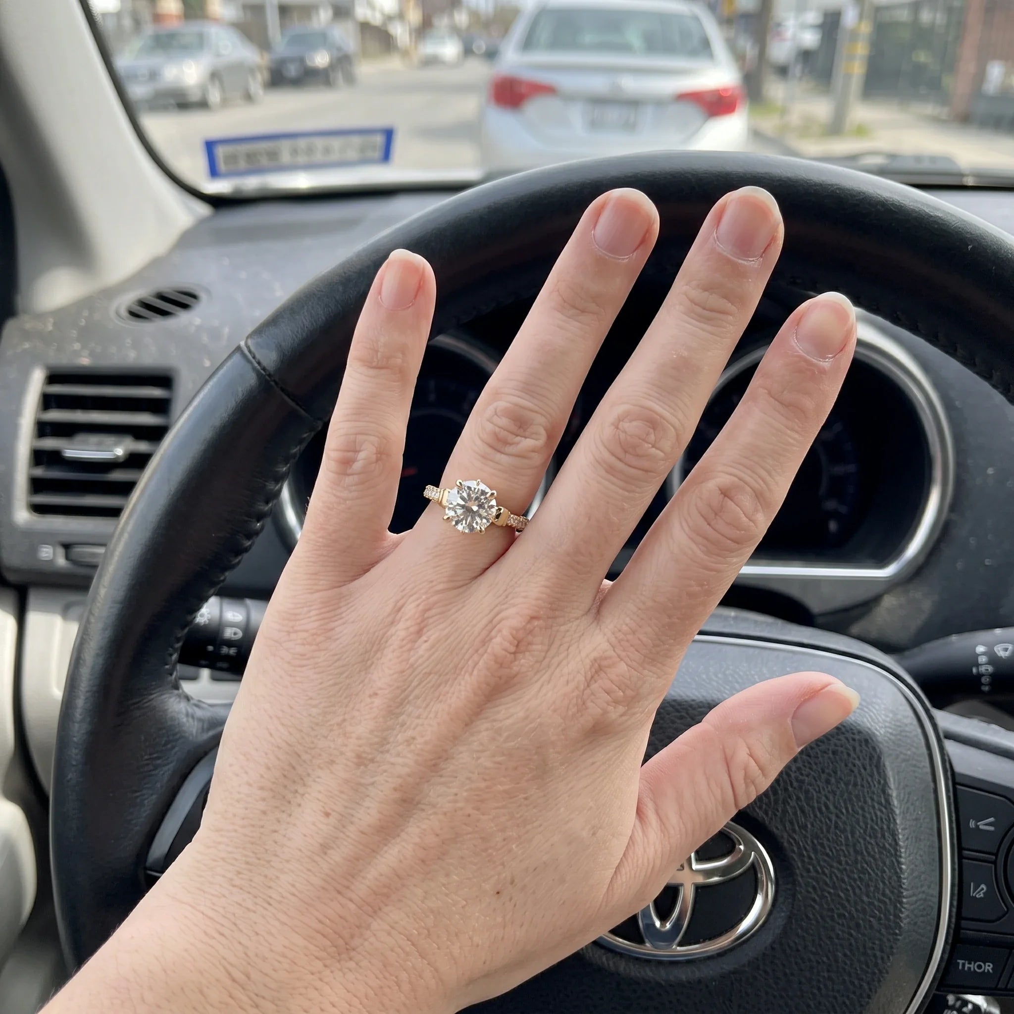 🔥 LAST DAY 90% OFF: Tester-Passing HD-Fire D-VVS1 Flawless Moissanite Vintage Bow Ring in Triple 14K Gold